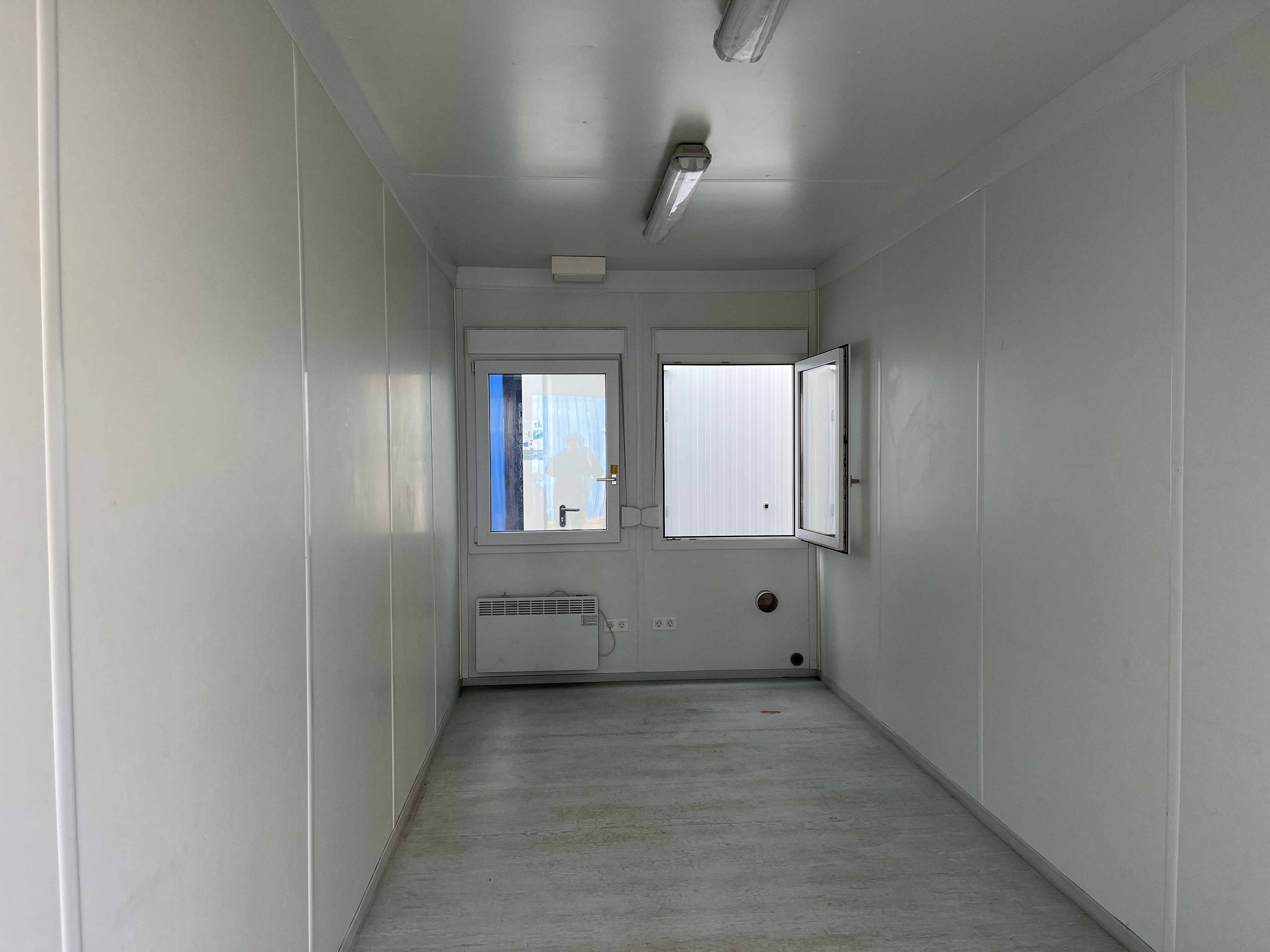 Aktionspreis Bürocontainer 20 Fuß | 3 Sterne - guter Zustand