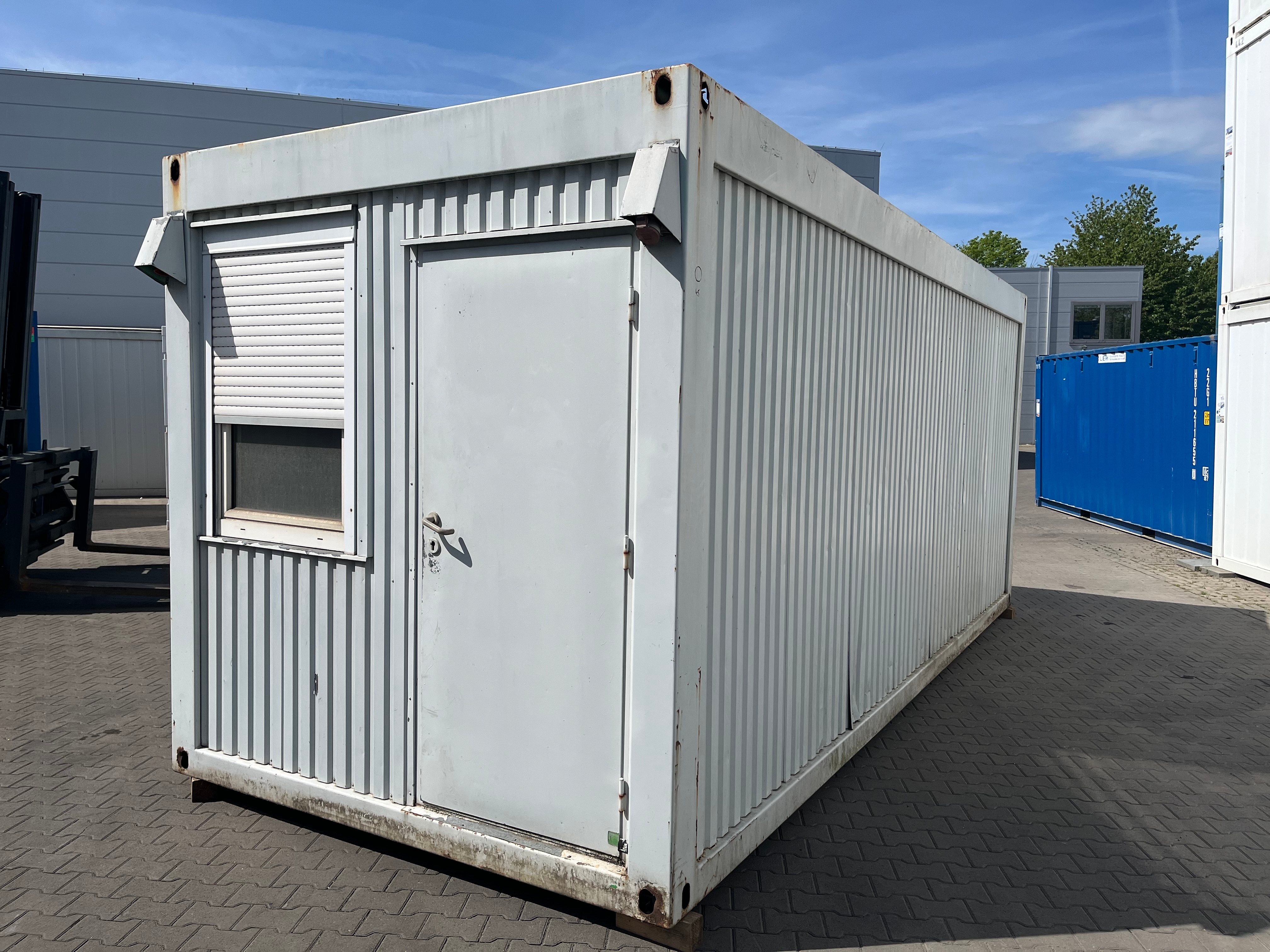 Aktionspreis Bürocontainer 20 Fuß | 1 Stern - defekt