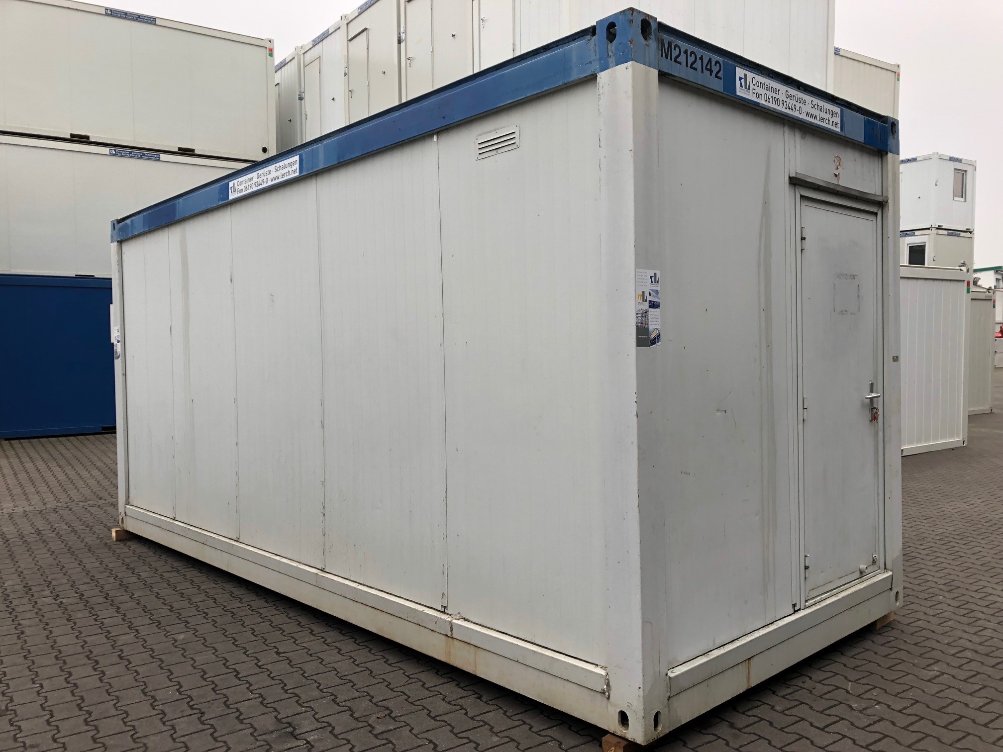 Bürocontainer 20' (ca. 6058 x 2438 x 2800mm LxBxH)