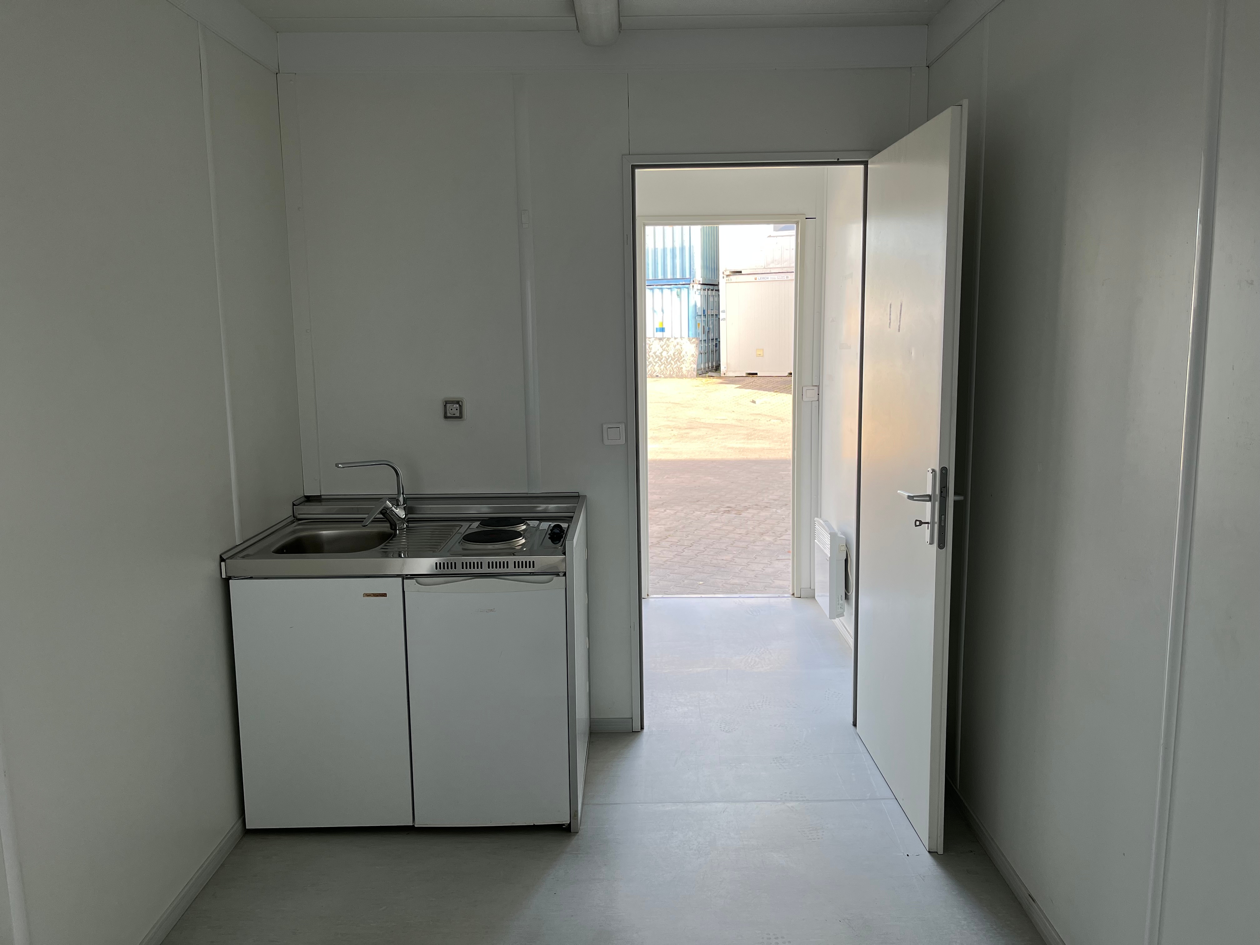 Aktionspreis Bürocontainer20' WC+Kü