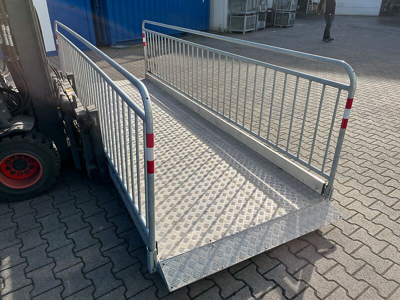 Grabenbrücke Alu, Stahl-Sicherheitsgeländer vz., 4,0 x 1,3m