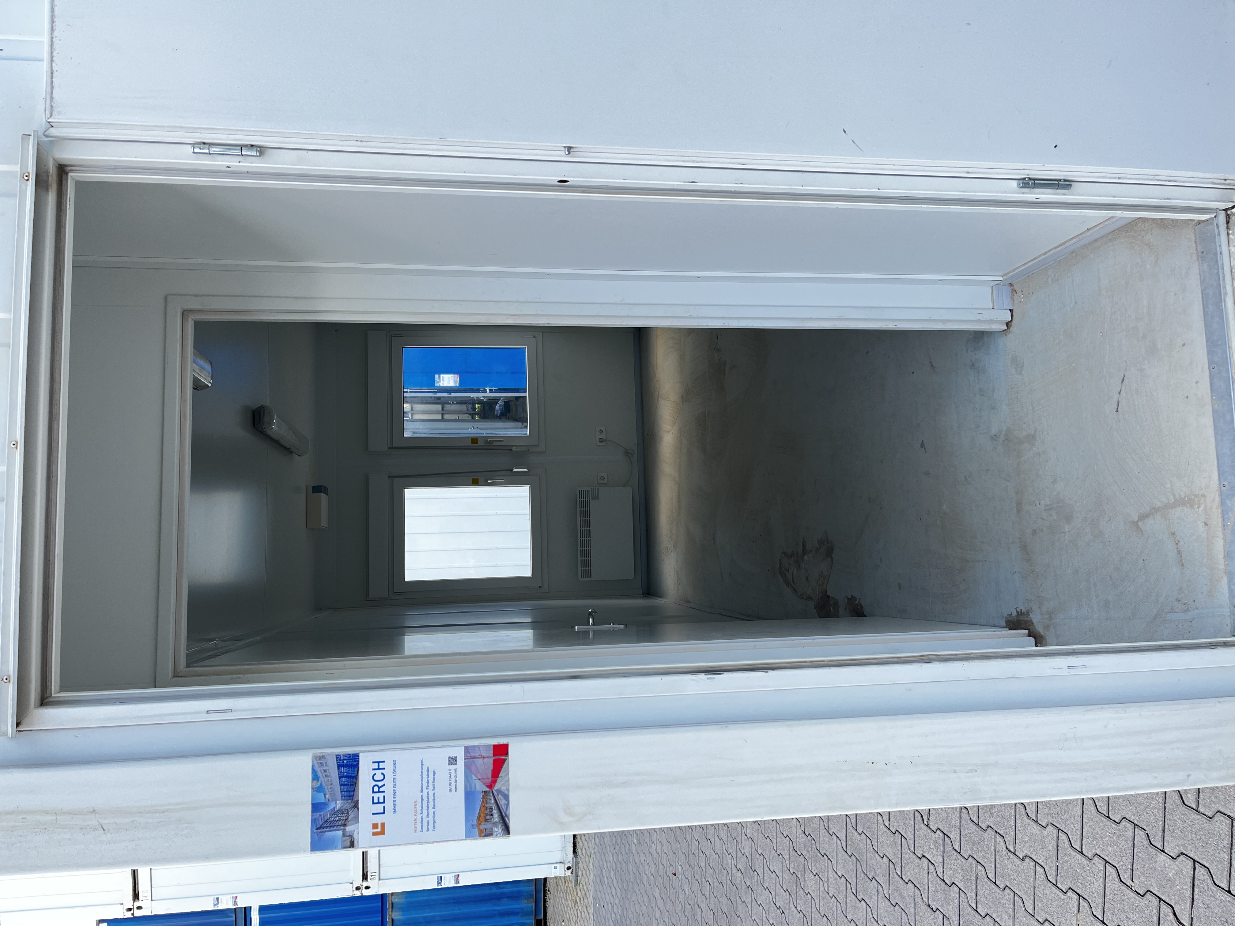 Aktionspreis Bürocontainer 20' WF *** - guter Zustand