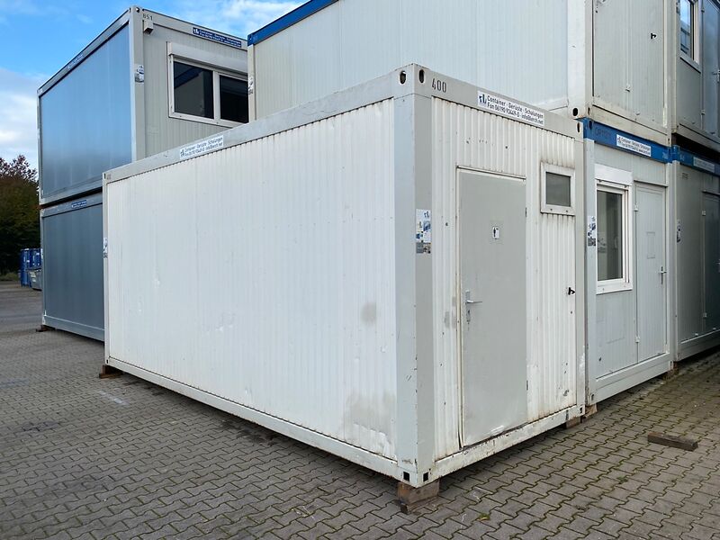 Aktionspreis Sanitärcontainer 20 Fuß | 2 Sterne