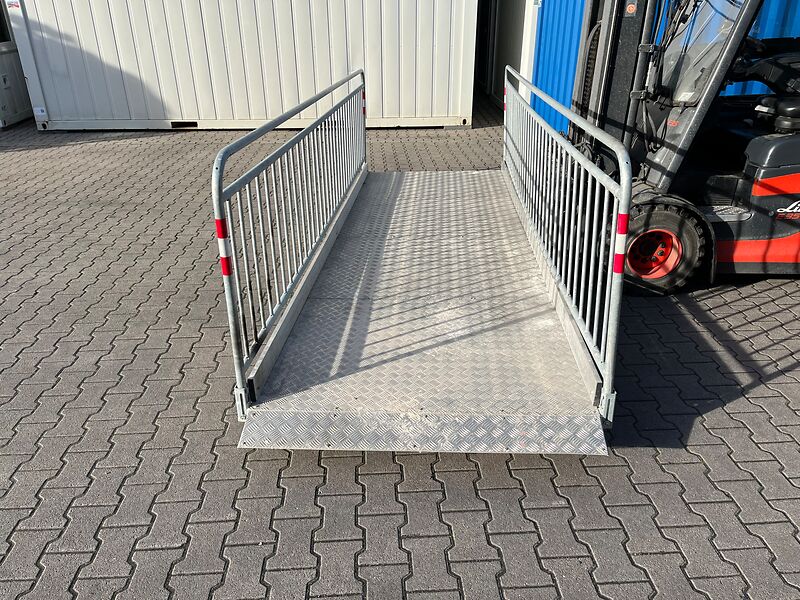 Grabenbrücke Alu, Stahl-Sicherheitsgeländer vz., 4,0 x 1,3m