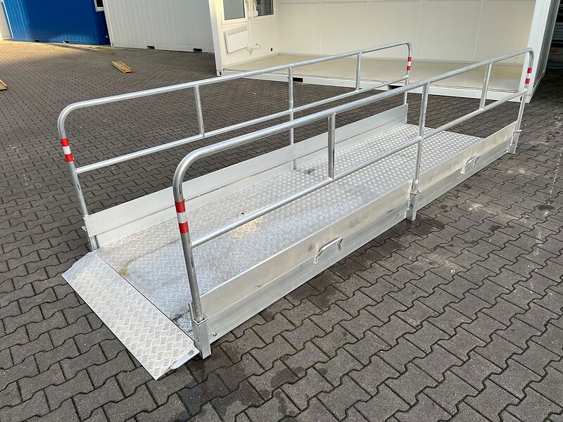 Grabenbrücke Alu, Alu-Seitengeländer, 4,5 x 1,3m