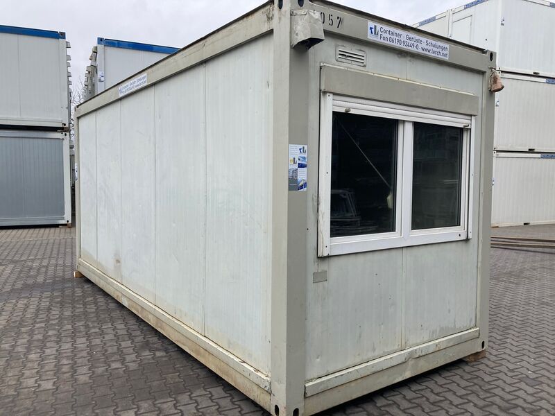 Aktionspreis Bürocontainer 20 Fuß 1 Stern - defekt