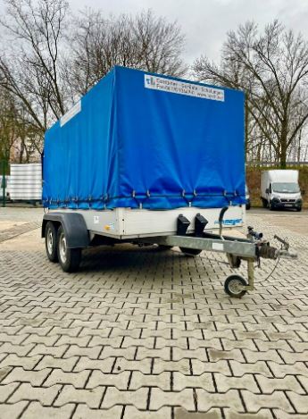 Anhänger mit Plane (3m) mieten