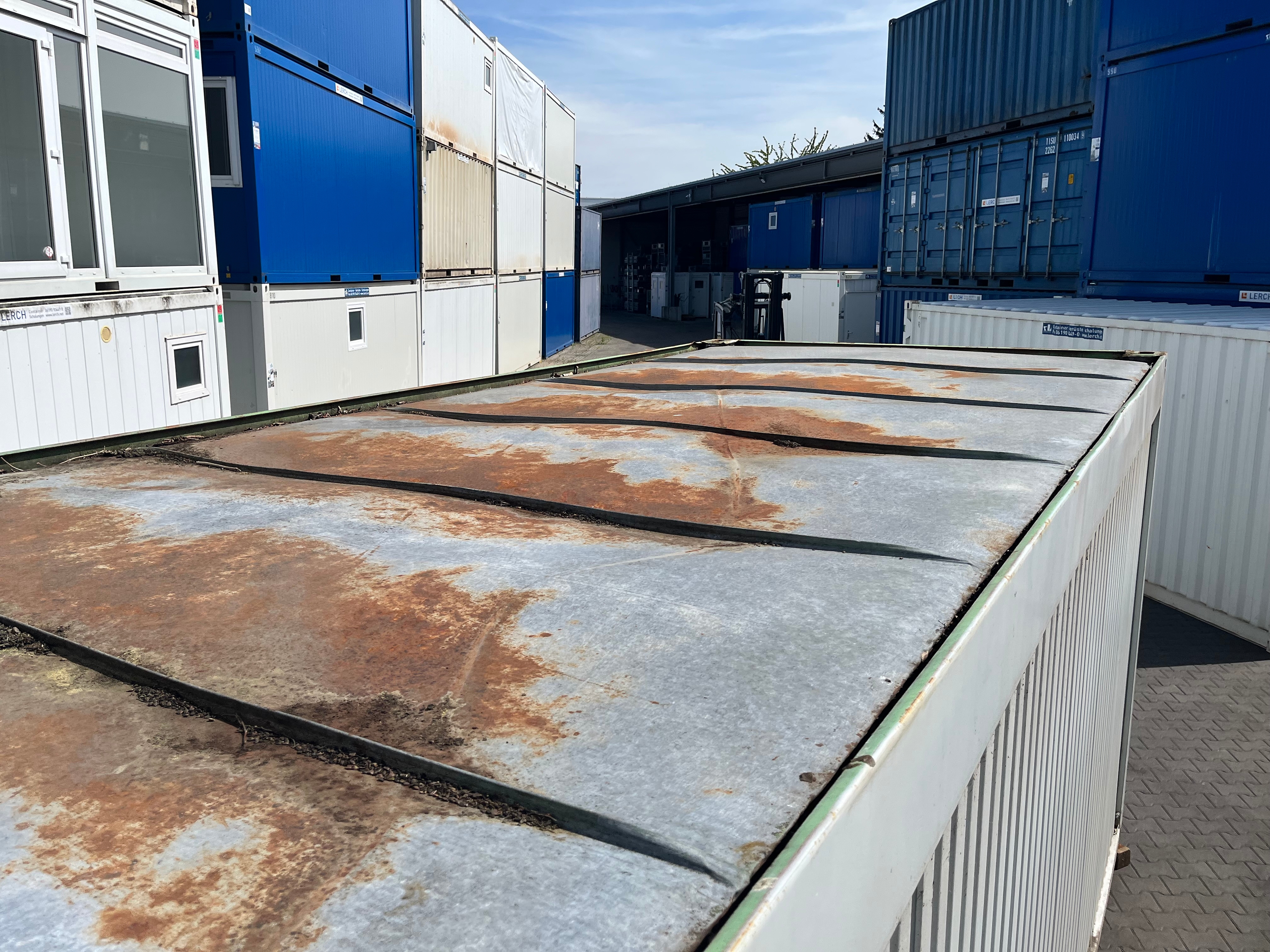 Aktionspreis Bürocontainer 20 Fuß | 1 Stern - defekt