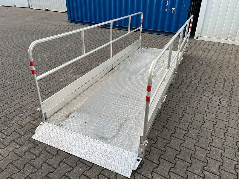 Grabenbrücke Alu, Alu-Seitengeländer, 4,5 x 1,3m