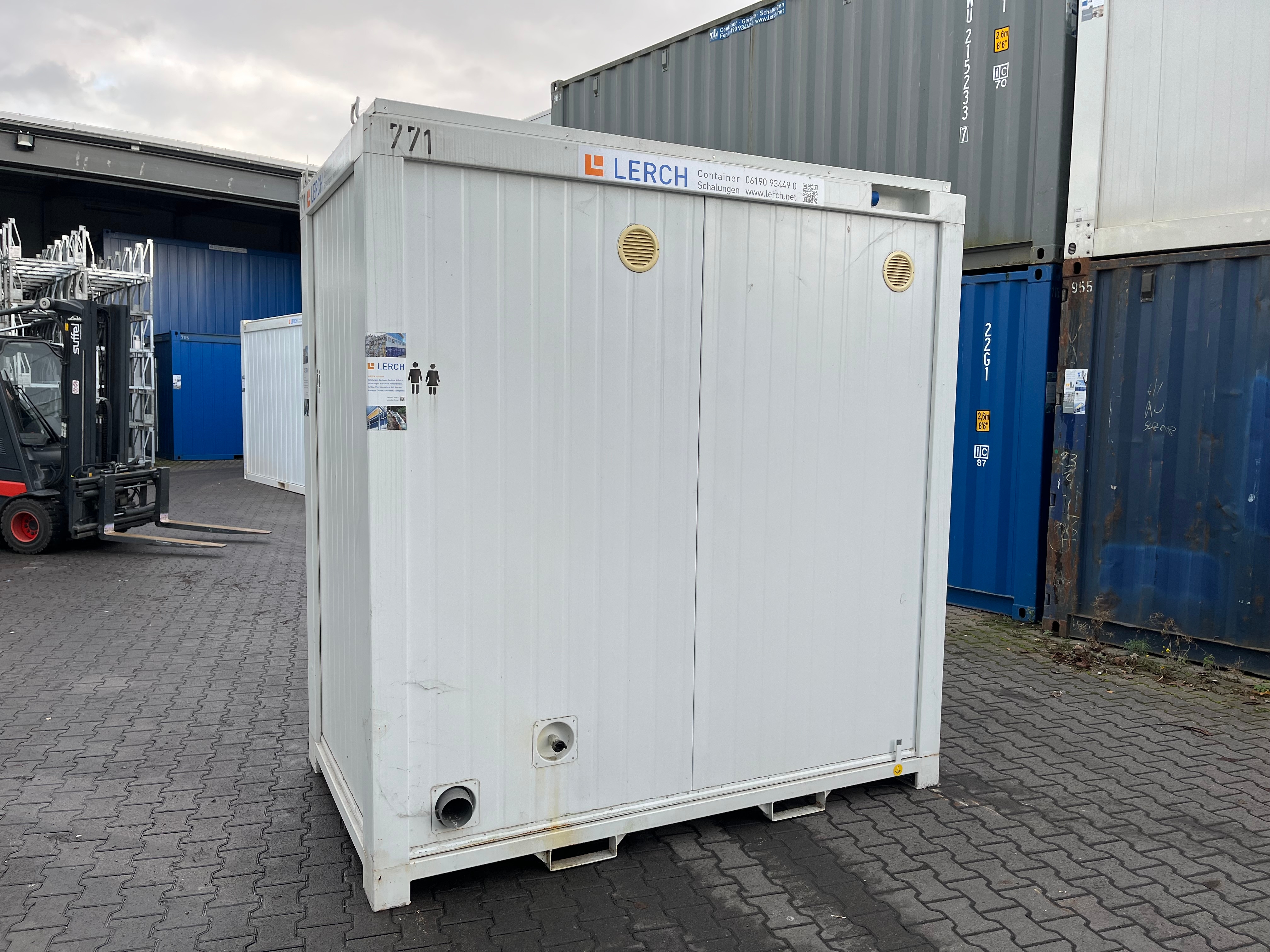 Sanitärcontainer 08' D/H | 4 Sterne - sehr guter Zustand